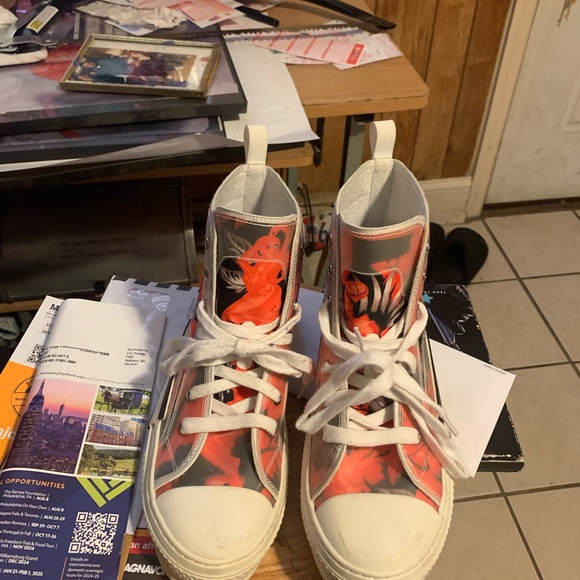 2 pair of Dior shoes that are still in good shape and cheap! - Picture 7 of 8